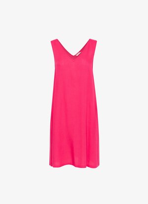 Särgiselt roosa kleit ilma varrukateta, V-kaelusega, kerge kangaga, A-lainelise kujuga ja sileda tekstuuriga.