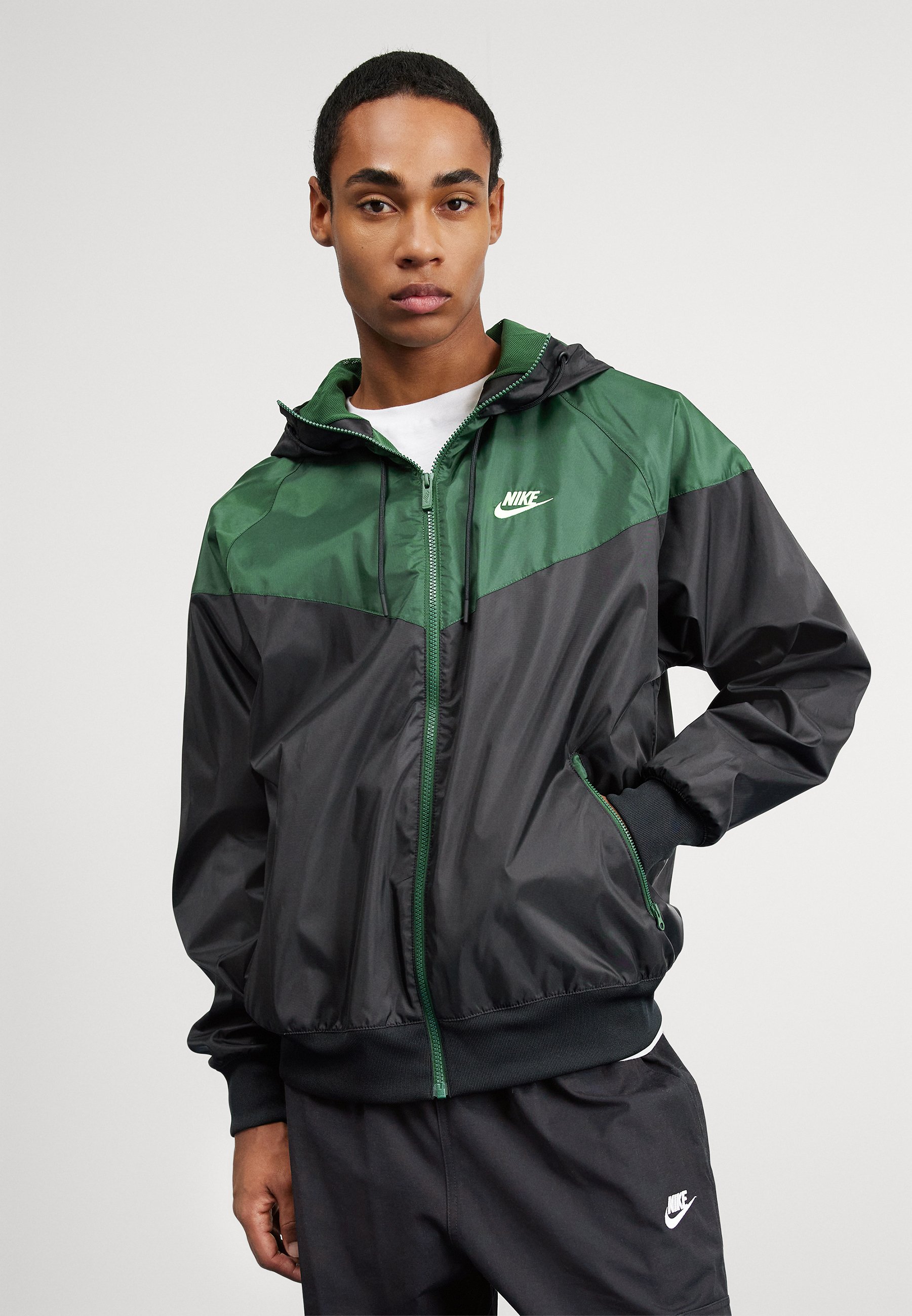 Nike Sportswear Summer jacket - black/fir/lime blast/black