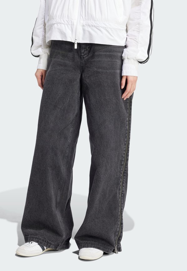 ADILENIUM SEASONAL 3 ZIP WASHED WIDE DENIM - Wide Leg