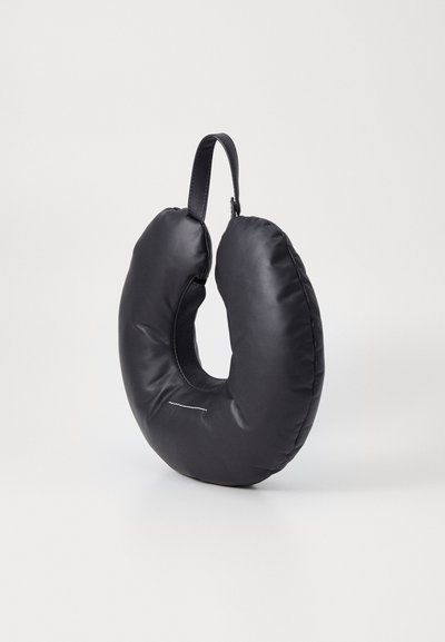 MM6 Maison Margiela TRAVEL PILLOW BAG UNISEX - Handbag - black