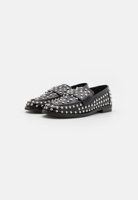 Steve Madden BEQUEST - Zapatos sin cordones - black