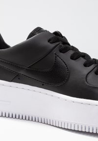 Nike Sportswear AF1 SAGE - Tossud - black/white