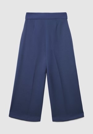 Pantalon à jambes larges en bleu marine foncé, avec une taille haute structurée, un tissu lisse et de subtils plis à l'avant pour plus de détails.
