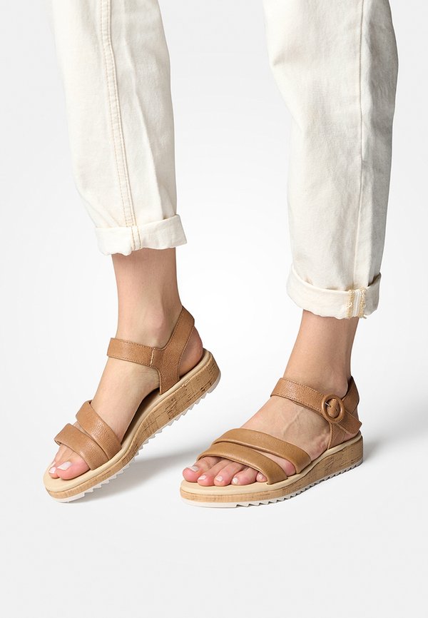 Walking sandals - washed kid cuoio