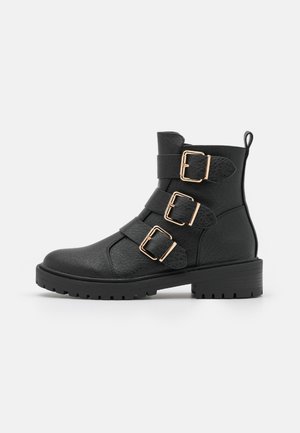 Classic ankle boots - black