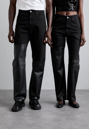 PANTS 5 POCKETS UNISEX - Straight leg jeans - black