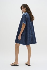 My Essential Wardrobe MALOMW - Džinsa auduma kleita - medium blue wash