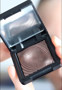 KIKO Milano WATER EYESHADOW 18 - Øyenskygge - 228 taupe