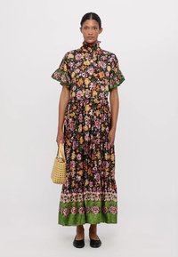 MILLE VICTORIA DRESS - Tričkové šaty - secret garden