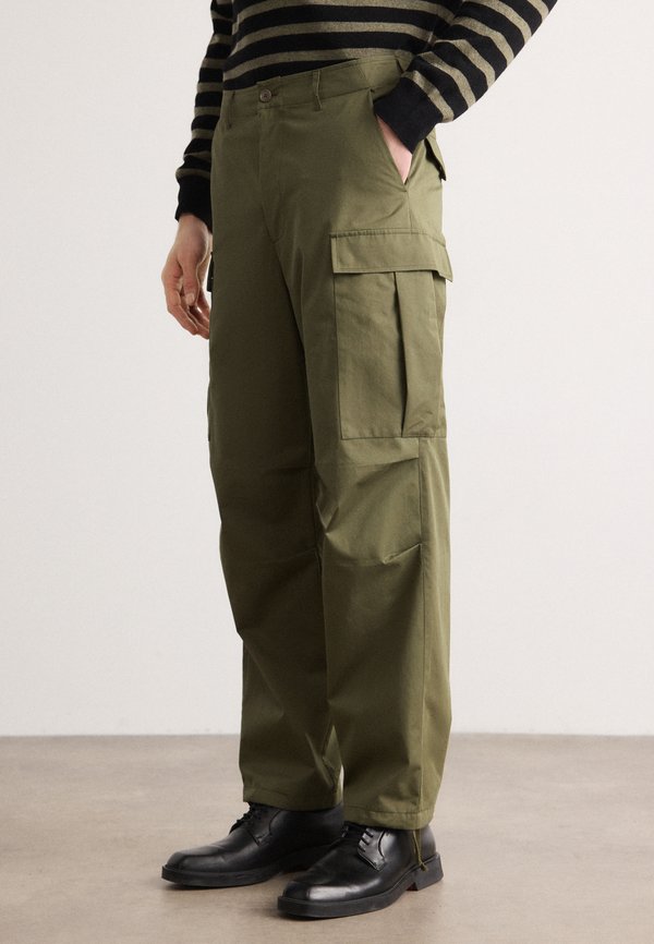 PANTS - Cargo trousers - kalamata