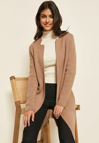 Friends Like These LONGLINE MOCK COLLAR COATIGAN.  - REGULAR FIT - Lühike jakk - camel