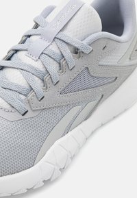 Reebok Sportovní boty - grey