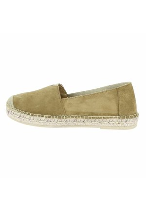 Espadrille en suède beige à bout arrondi, avec une semelle en corde tissée et un intérieur doux. Design simple avec des côtés ouverts pour la respirabilité.