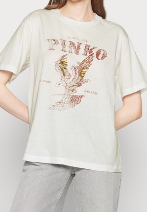Weißes Baumwoll-T-Shirt mit kurzen Ärmeln und lockerer Passform. Mit einem grafischen Druck eines Adlers und dem Text "LONG LIVE PINKO" in Rot und Grün.