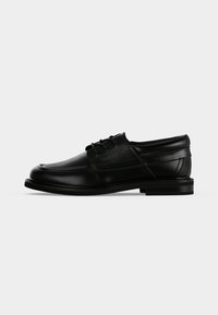 Επιλέχθηκε, black