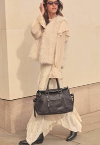 Next WASHED GRAB - Rankinė - black