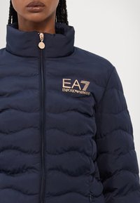 EA7 Emporio Armani Vinterjakke - navy