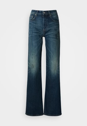 Viddebukser i mørkeblå denim, med en falmet vask og subtile folder, klassisk femlommers design og knappelukking i midjen.