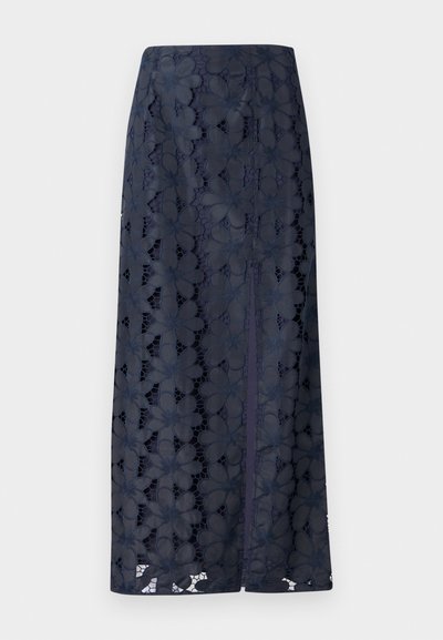 Mornarsko modra čipkasta krila s cvetličnimi vzorci, ravnim krojem in stranskim razporkom za udobje gibanja. Mehka textura in zapleteno okrasje.