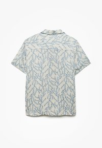 Chemise à manches courtes à boutons avec une base beige clair et un motif de branches de corail bleu, vue de dos.
