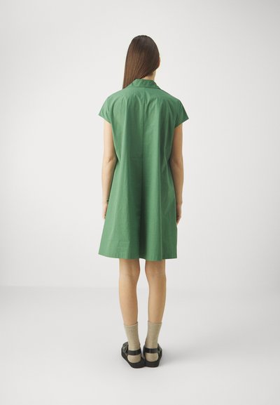 WEEKEND MaxMara BENNY - Robe chemise - verde