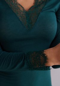 Intimissimi ULTRALIGHT - Tílko - grün velvet green