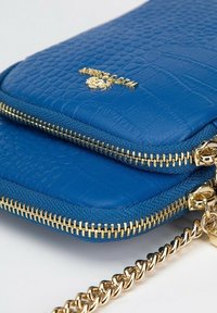 WITTCHEN ELEGANCE KOLLEKTION  - Axelremsväska - blau