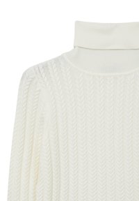 Weißer Kabelstrick-Turtleneck-Pullover. Mit hohem geripptem Kragen und strukturiertem Design mit abwechselnd erhöhten Mustern. Weicher, dicker Stoff.