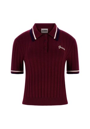 Polo shirt scurt cu mânecă, de culoare burgundă, cu un guler și manșete în dungi contrastante albastre și albe; prezintă un mic logo brodat.