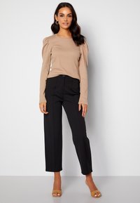 Bubbleroom JOANNA - Chino - black