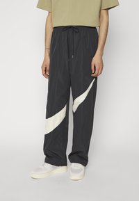 Nike Sportswear PANT - Joggebukse - black/coconut milk
