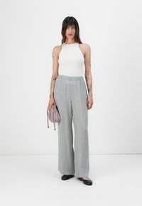 Marimekko OANET PIIRTO UNIKKO - Pantalon classique - grey/light grey