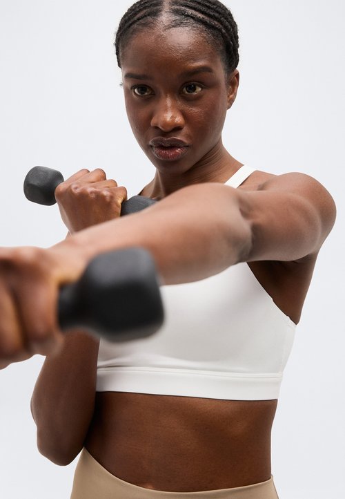 adidas OPTIME ESSENTIALS WORKOUT HIGH SUPPORT - High support sports bra - white — foto 4