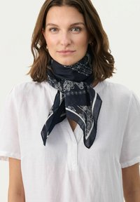 Part Two LOUI - Ruta - navy graphic paisley
