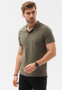 Ombre 3 PACK - Polotričko - dark olive white and navy