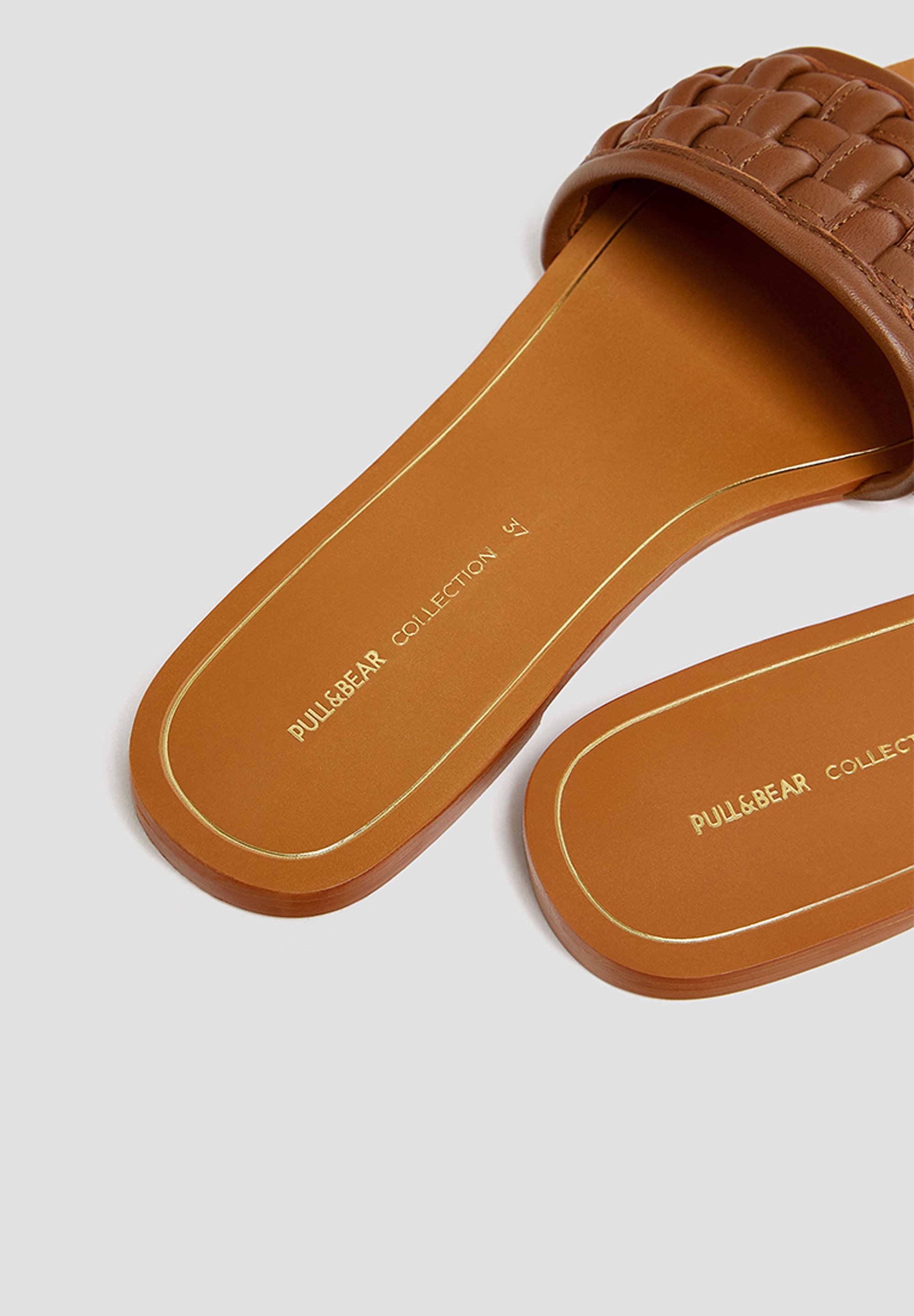 pull and bear mules