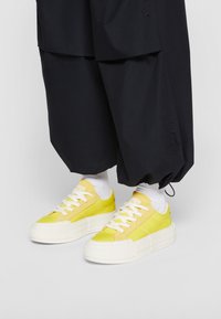 Converse Baskets basses - gold-coloured