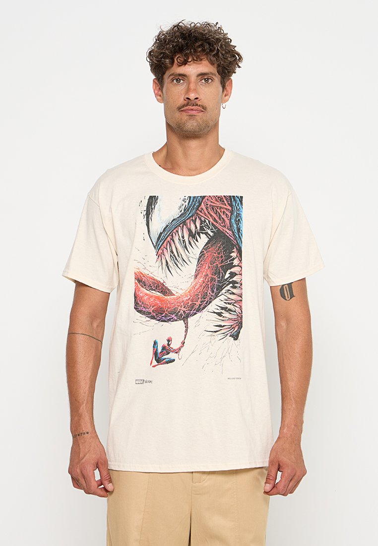 Truffle Shuffle T-shirt print beige