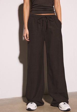 Stradivarius DRAWSTRING - Bukser - dark brown