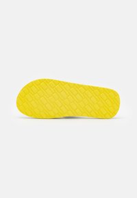 Tommy Hilfiger PATCH BEACH  - Sandaler m/ tåsplit - dark ash
