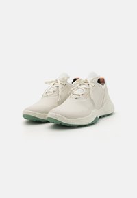 ECCO BIOM H5 - Golfa apavi (bez radzēm) - white/sedum green