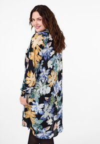 Zizzi MIT BLUMEN - Dnevna haljina - yellow flower aop