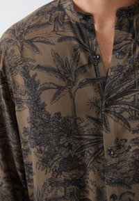Pier One Majica - khaki/black
