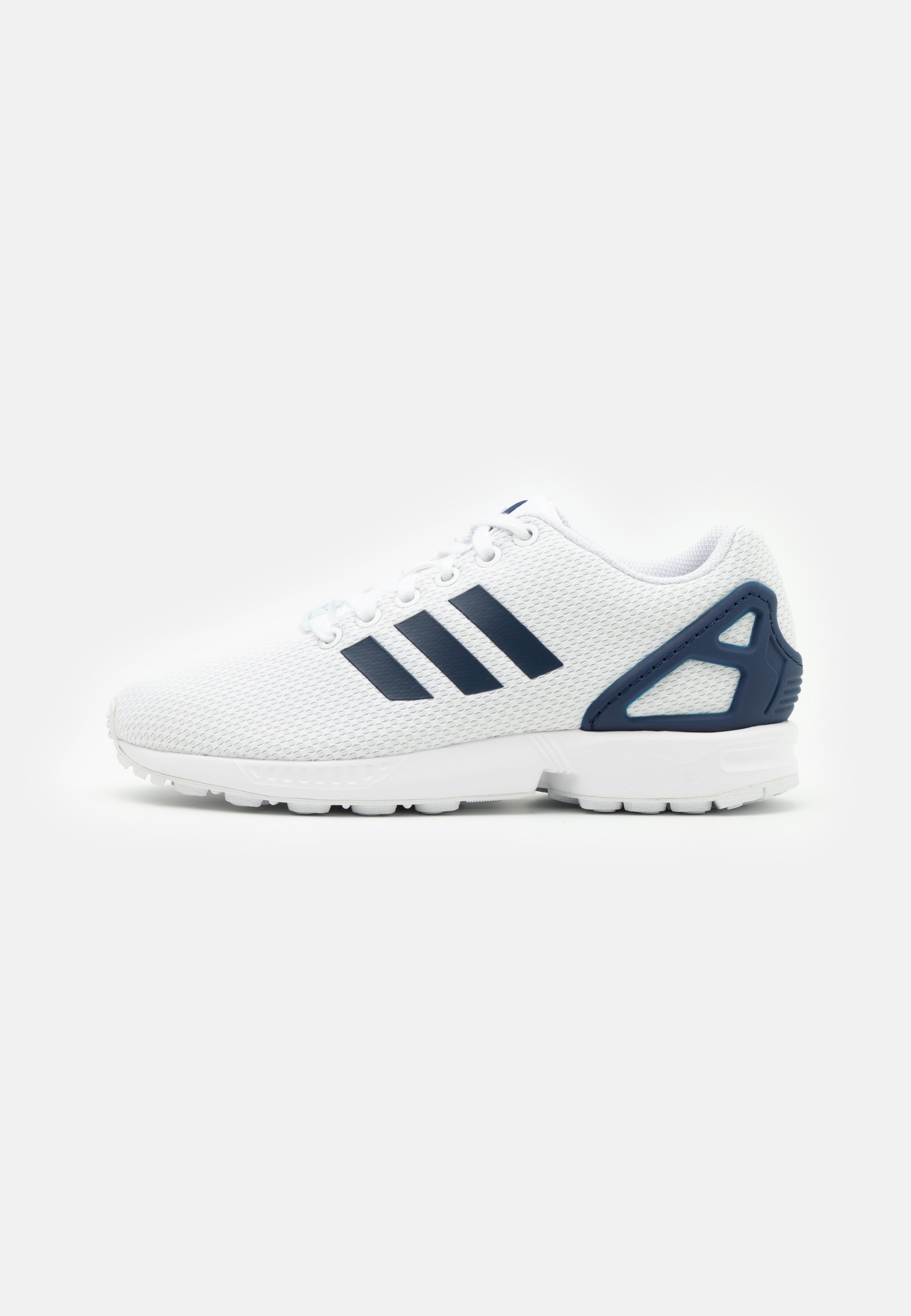 Adidas Originals Zx Flux Unisex Trainers Footwear White Dark Blue White Zalando Co Uk