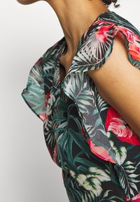 Guess Freizeitkleid - green