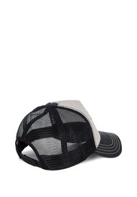 Melns un beidžu krāsu trako cepurīte ar acu muguru, izliekto vizieri un redzamām šuvēm. Iekļauta regulējama snapback aizdare.