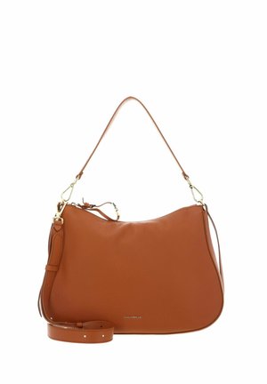 Sac bandoulière en cuir marron avec fermoirs dorés, bandoulière amovible et nom de la marque embossé au centre avant.