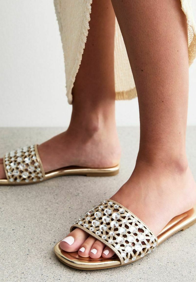 New Look Wide Fit - WIDE FIT DIAMANTE EMBELLISHED - Sandals - gold, Enlarge
