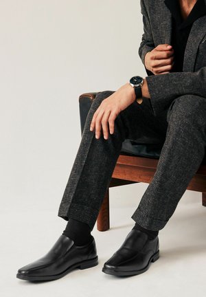 PANEL  - Smart slip-ons - black