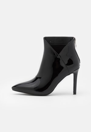 Botines de tacón - black